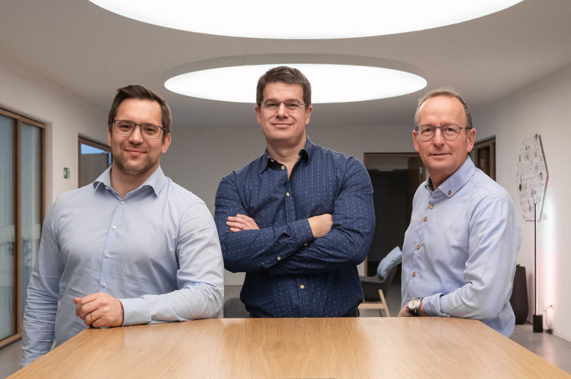 New management team: Paul Savoie, Stefan Wenig, Stephan Brack